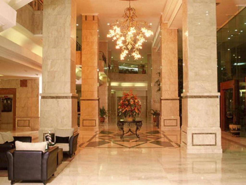 Grand Cempaka Business Hotel Τζακάρτα Εξωτερικό φωτογραφία