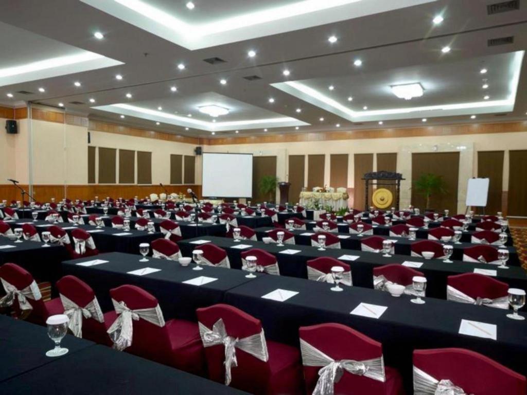 Grand Cempaka Business Hotel Τζακάρτα Εξωτερικό φωτογραφία